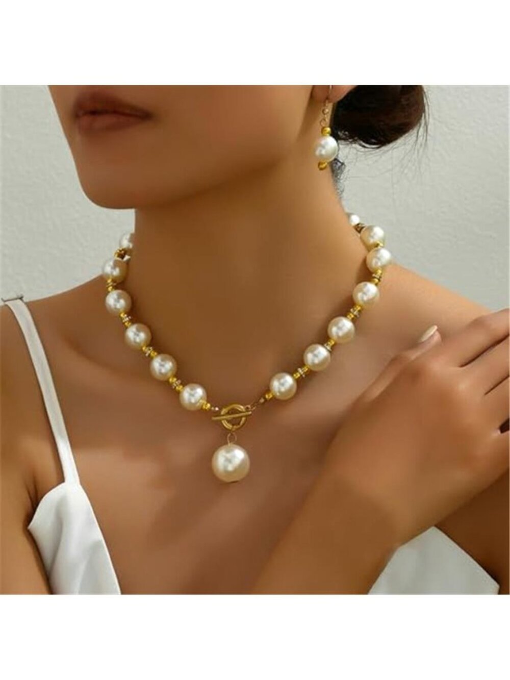 Chunky Pearl Necklaces for Women Gold Pearl Choker Necklace and Earrings Set